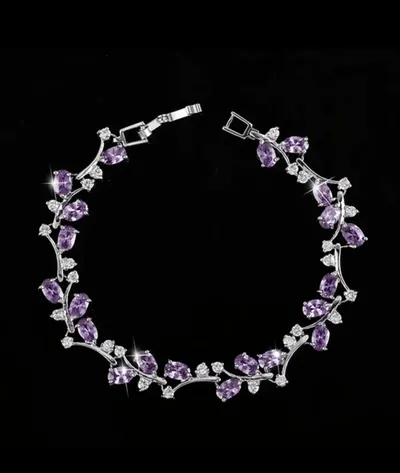 اسوارة لون فضي