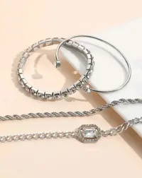 مجموعة اساور 2