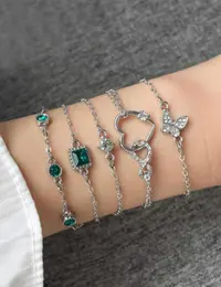 مجموعة اساور فضية 1