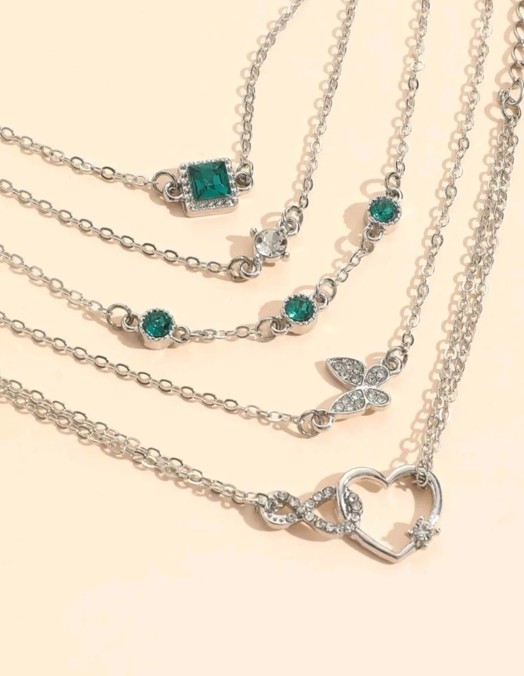 مجموعة اساور فضية