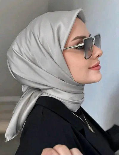 ايشارب مربع لون فضي