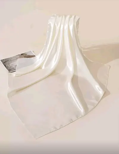 ايشارب مربع لون اوف وايت