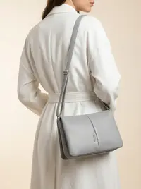 شنطة لون سكني فاتح 2