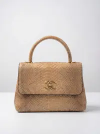 شنطة لون عسلي 1