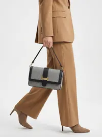 شنطة لون اسود 2