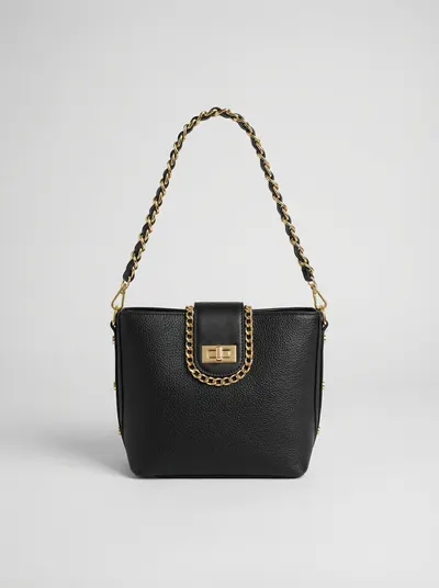 شنطة لون اسود