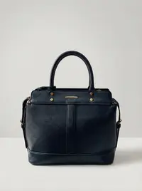 شنطة لون اسود 1