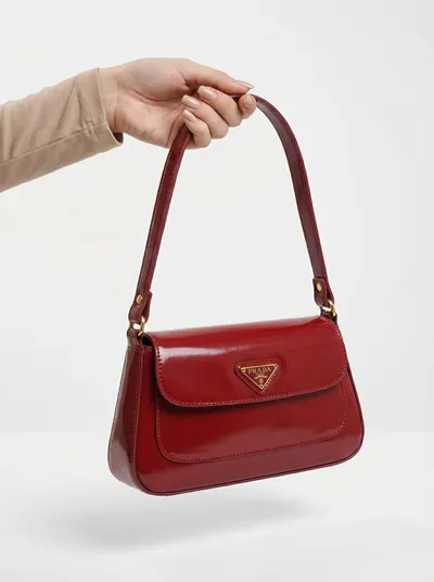 شنطة لون برغندي