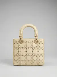 شنطة اوف وايت 1