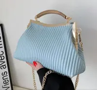 شنطة لون ازرق سماوي 2