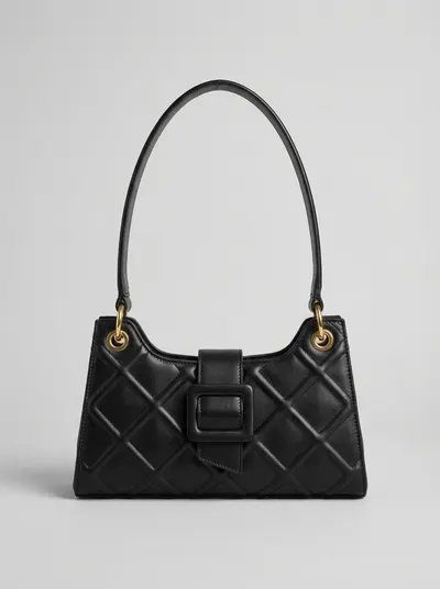 شنطة لون اسود