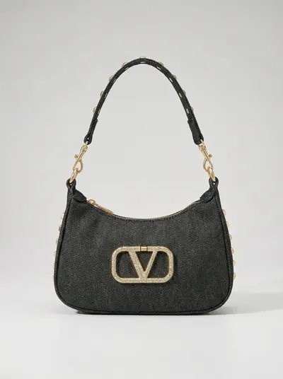 شنطة لون اسود