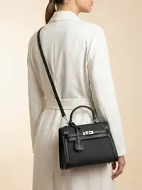 شنطة لون اسود 2