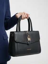 شنطة لون اسود 2