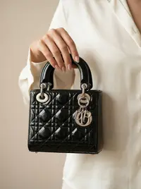 شنطة لون اسود 2