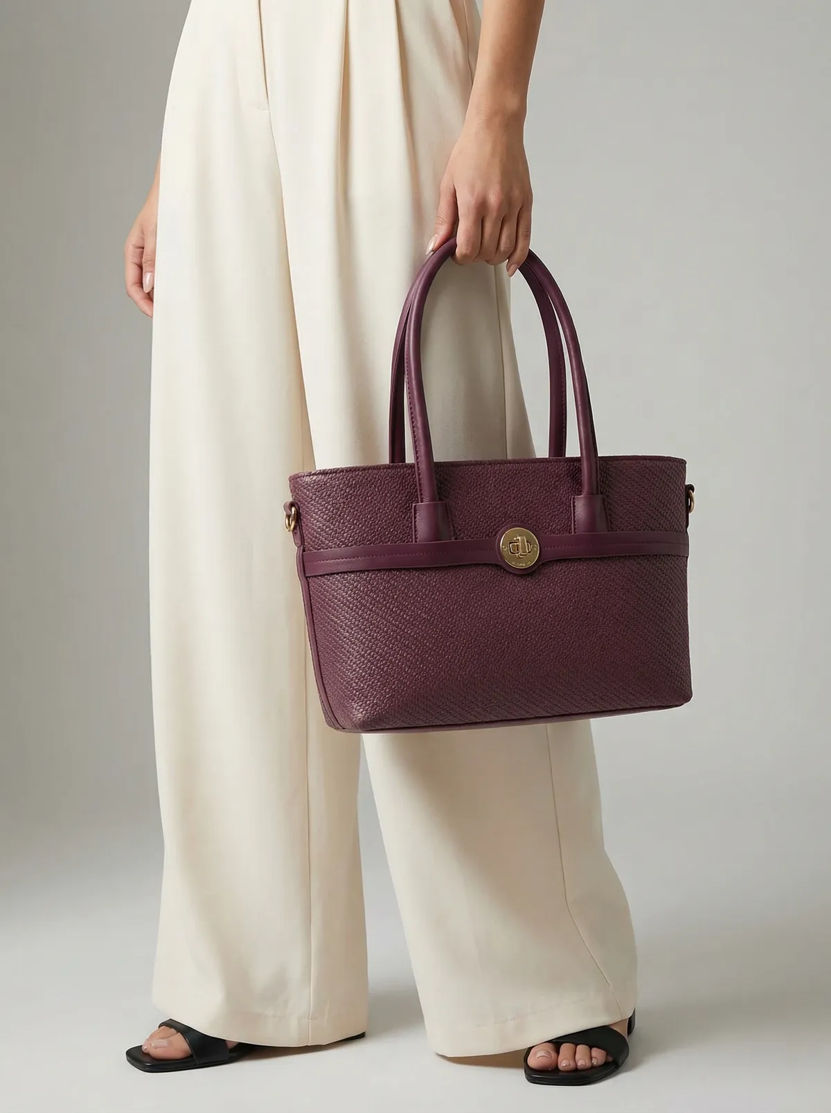 شنطة لون برغندي