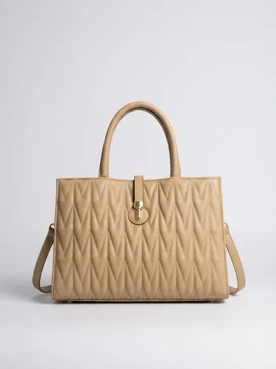 شنطة لون بيج