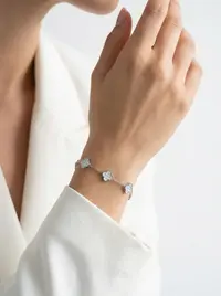 اسوارة لون ابيض 1