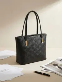 شنطة لون اسود  1