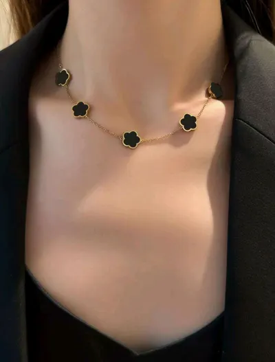 سنسال ذهبي واسود