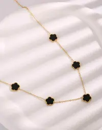 سنسال ذهبي واسود  2