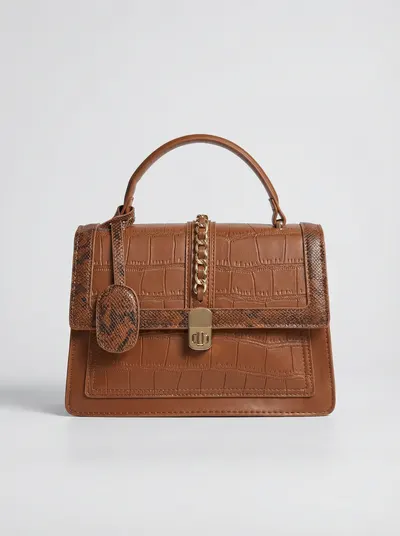 شنطة لون عسلي 