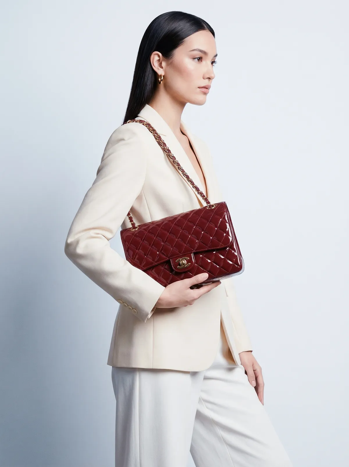 شنطة لون خمري