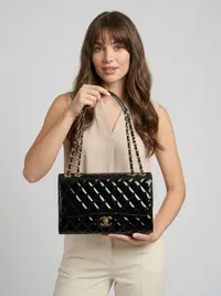 شنطة لون اسود  2